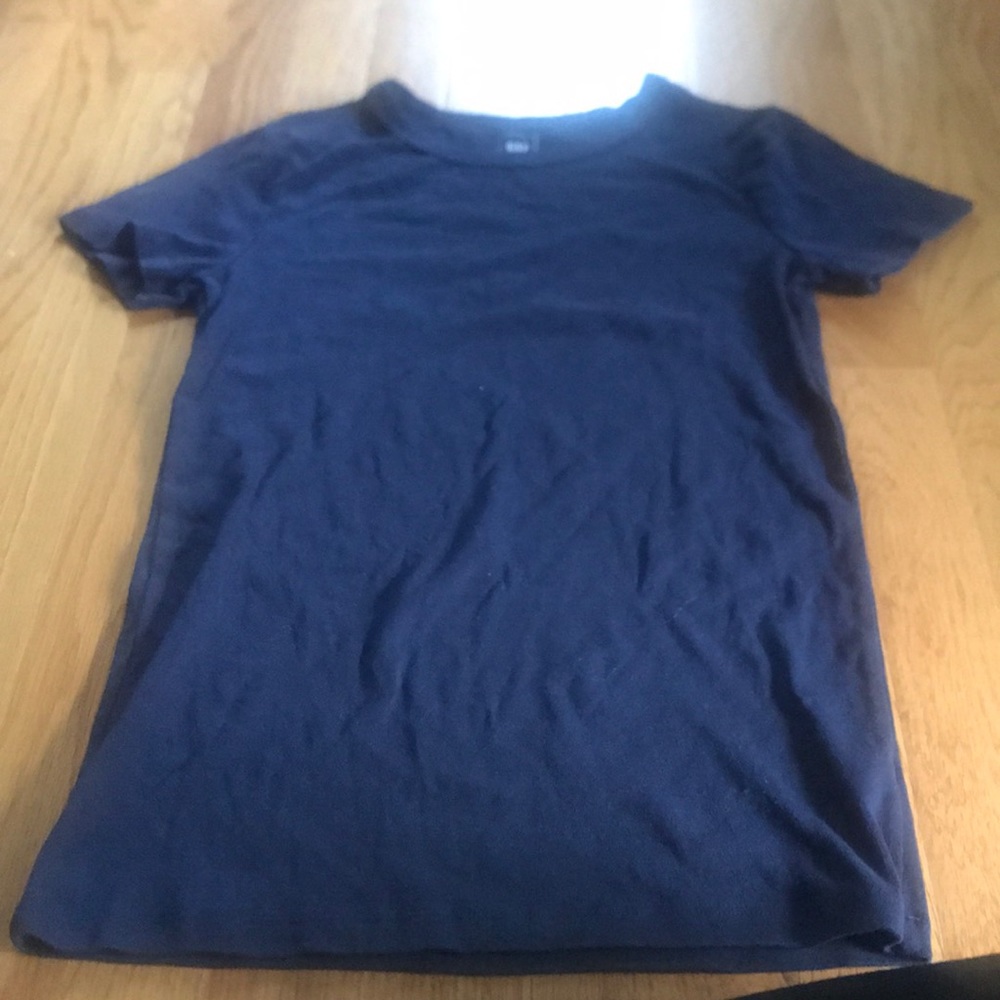 Navy blue gap tee